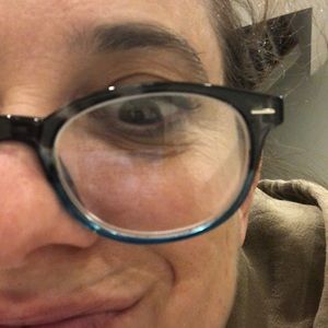 Meet your Posher, Loren